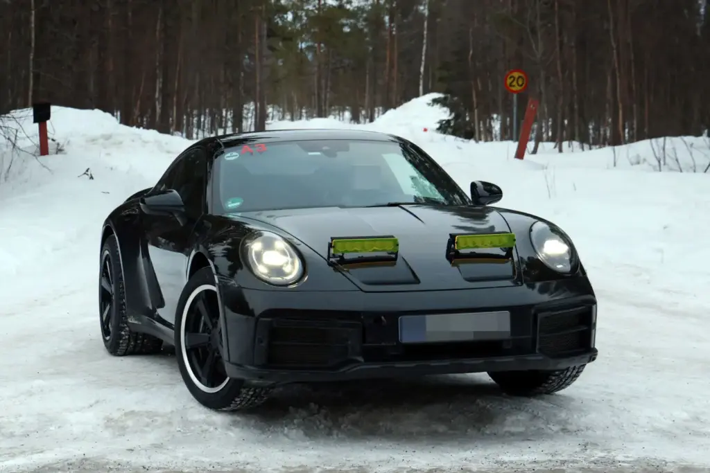 Porsche 911 Dakar 2027 4 Motor16