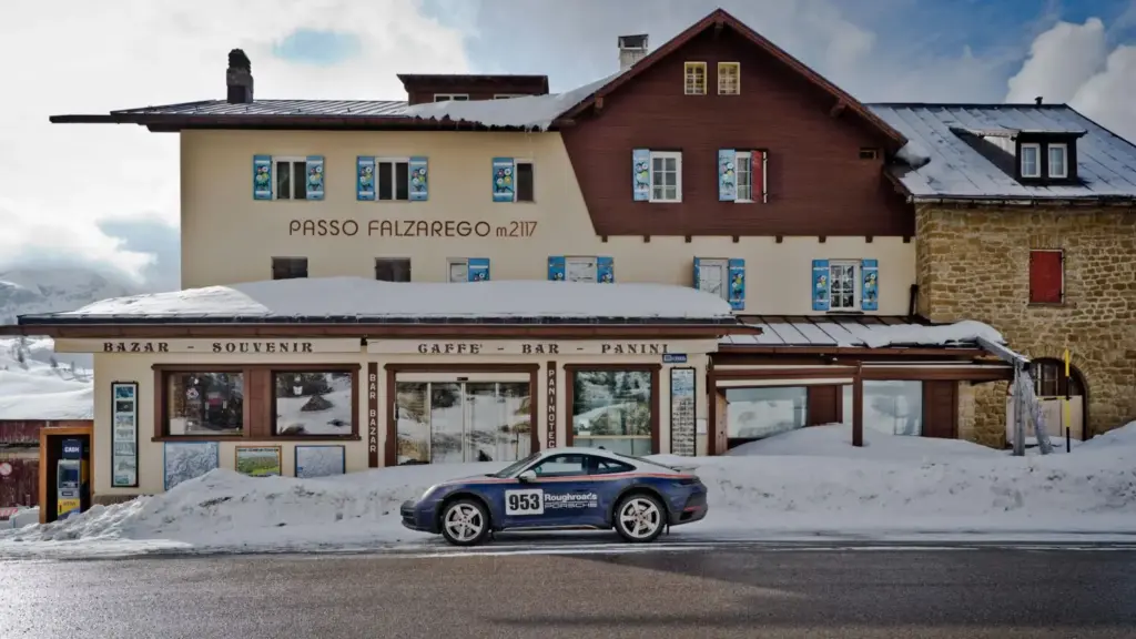 Porsche 911 Dakar por los Dolomitas 1 Motor16