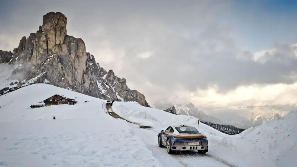 Porsche 911 Dakar por los Dolomitas 3 Motor16