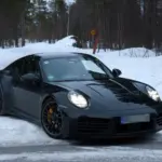¿Perderá el Porsche 911 Turbo 2027 su característico alerón?