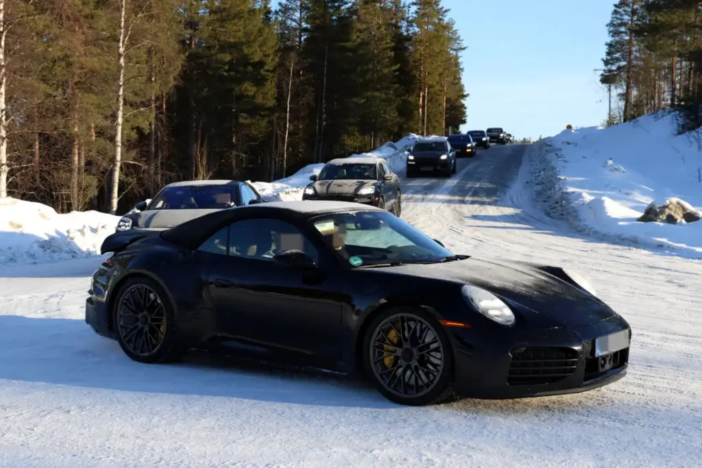 Porsche 911 Turbo Touring Cabrio 7 Motor16