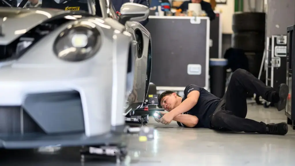 Porsche Mobil 1 Supercup 10 Motor16