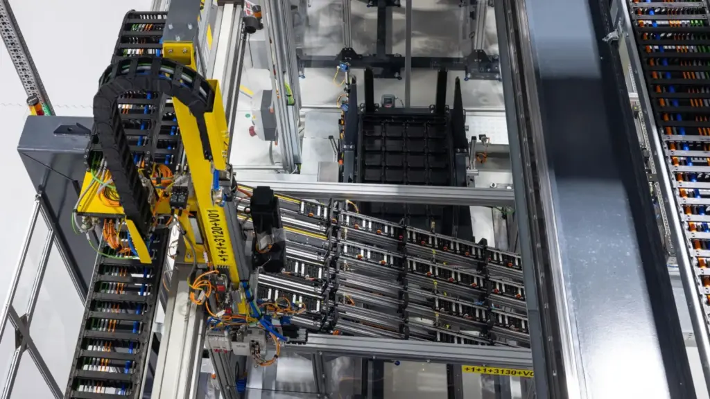 Porsche Smart Battery Shop 4 Motor16