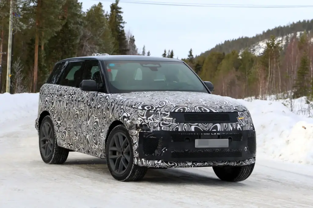 El Range Rover Sport 2027 está casi a punto 16 Motor16 Range Rover Sport 2027 restyling 14 Motor16