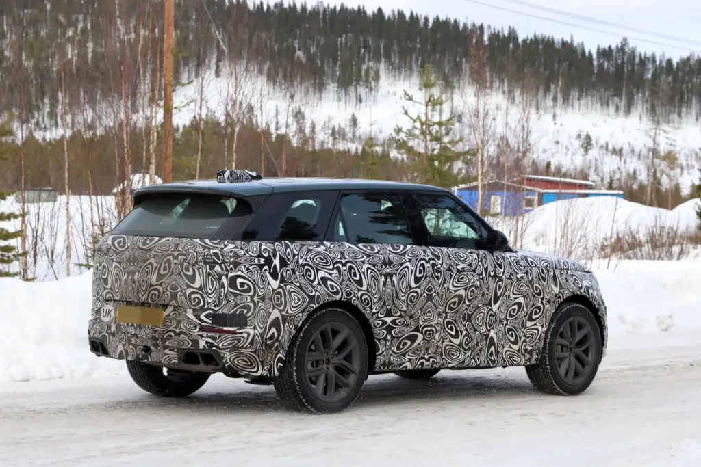El Range Rover Sport 2027 está casi a punto 24 Motor16 Range Rover Sport 2027 restyling 22 Motor16