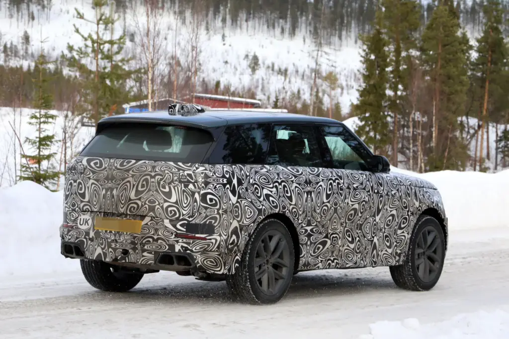 El Range Rover Sport 2027 está casi a punto 25 Motor16 Range Rover Sport 2027 restyling 23 Motor16