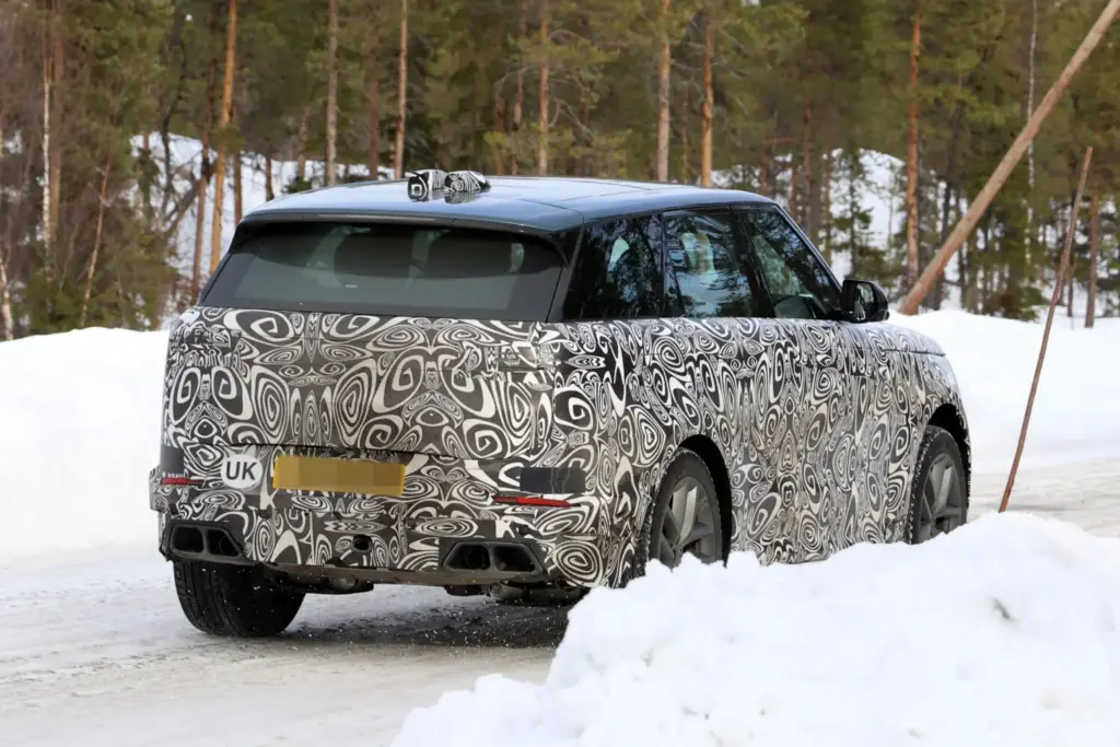 El Range Rover Sport 2027 está casi a punto 26 Motor16 Range Rover Sport 2027 restyling 25 Motor16