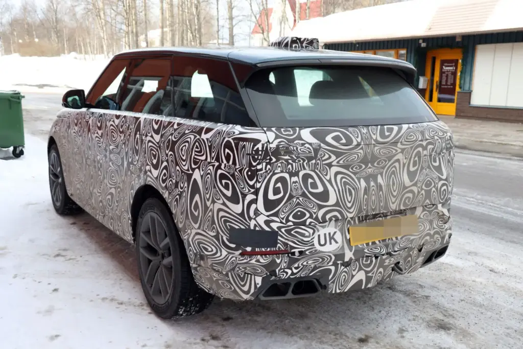 El Range Rover Sport 2027 está casi a punto 10 Motor16 Range Rover Sport 2027 restyling 8 Motor16