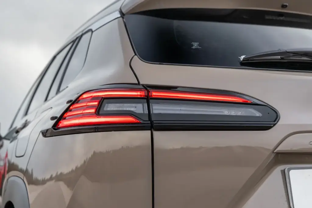 Renault Symbioz Toyota Corolla Cross comparativa 11 Motor16