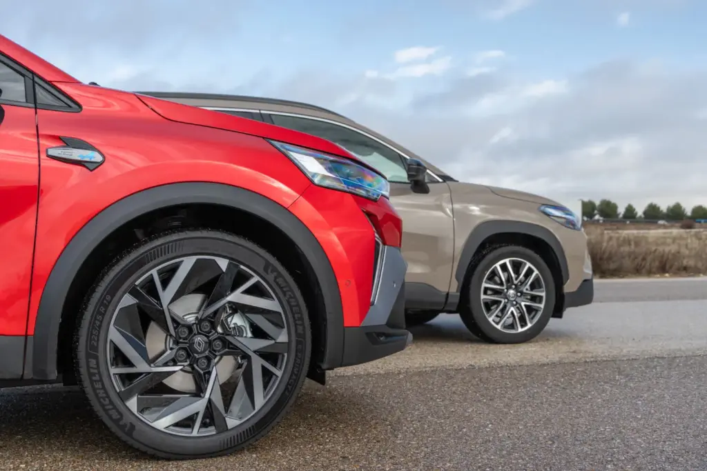 Renault Symbioz Toyota Corolla Cross comparativa 18 Motor16