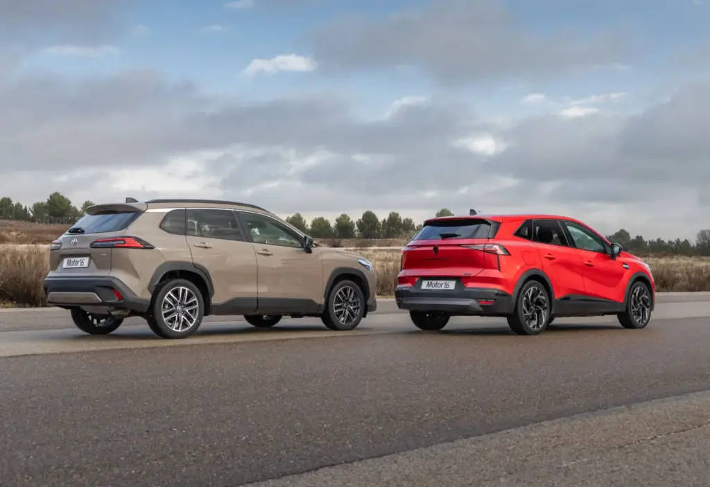 Renault Symbioz Toyota Corolla Cross comparativa 20 Motor16