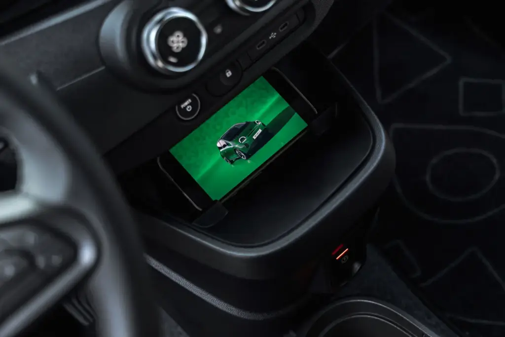 Primera prueba del Renault Twingo E-Tech: El coche que cambia las reglas del juego de los eléctricos urbanos 42 Motor16 Renault Twingo E Tech Electric Absolut Green nuevo prueba 2027 40 Motor16