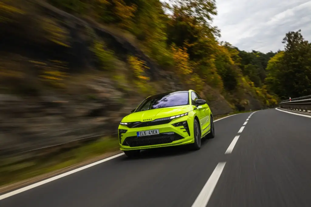 SKODA RS ENYAQ COUPE Motor16