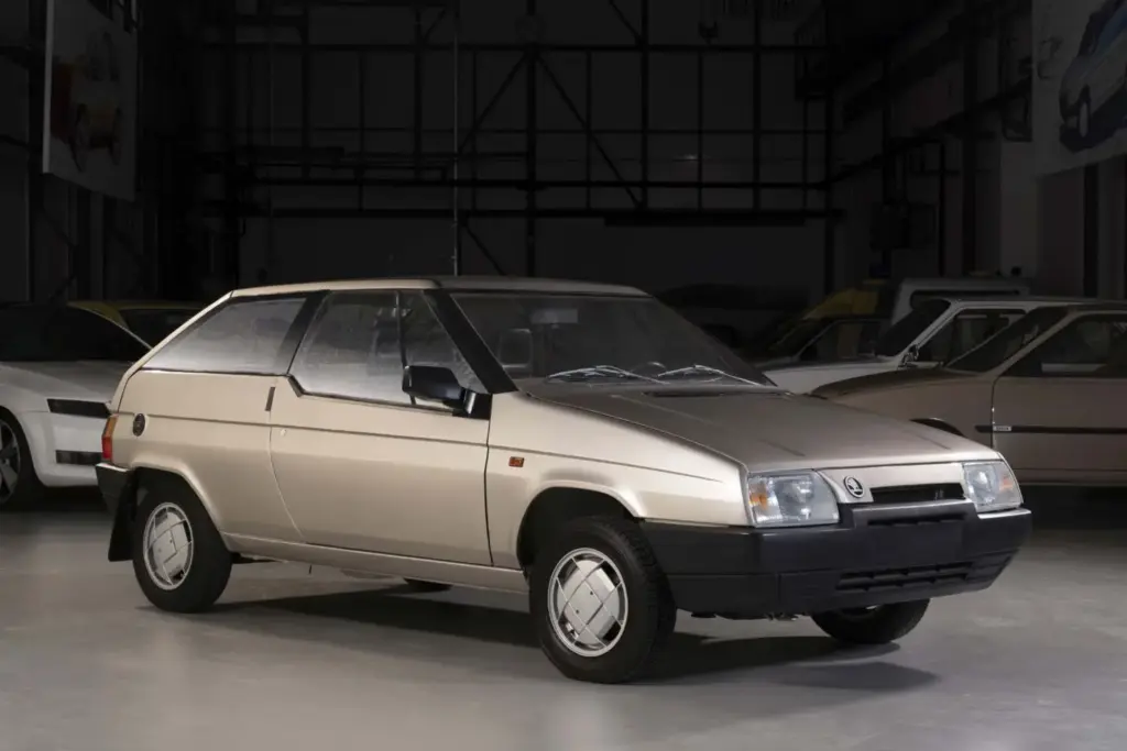 Skoda 783 1987 Motor16