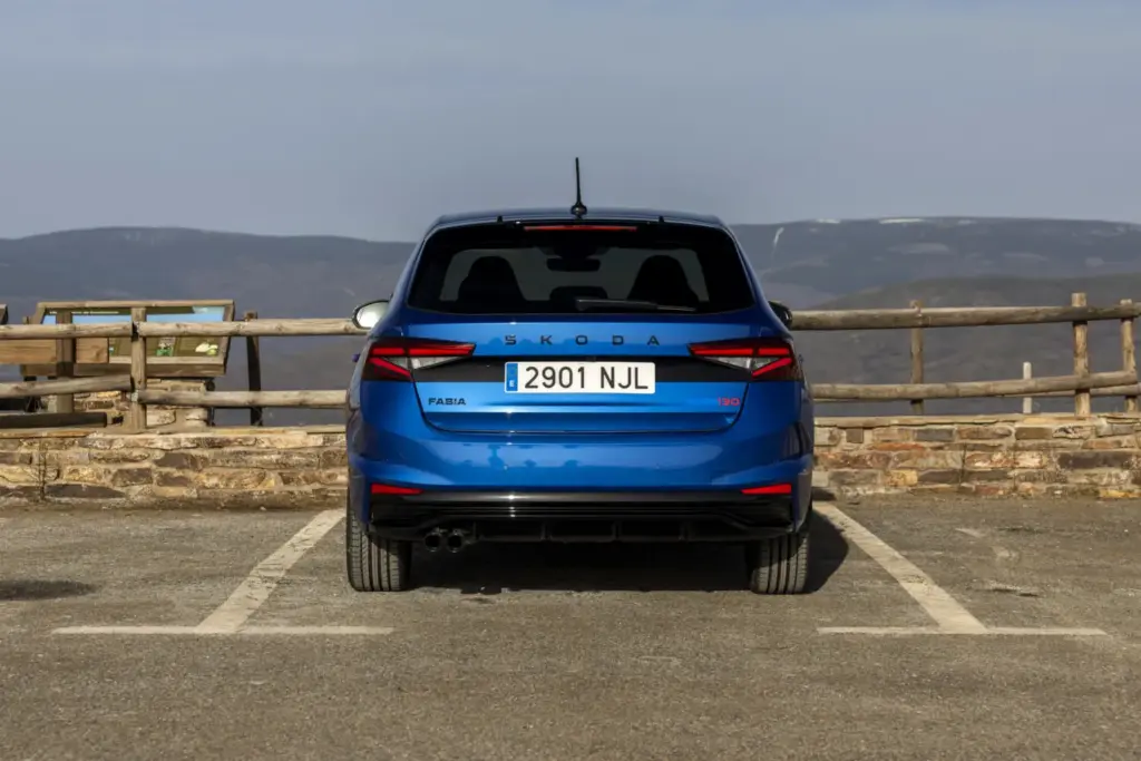 Skoda Fabia 130 27 Motor16