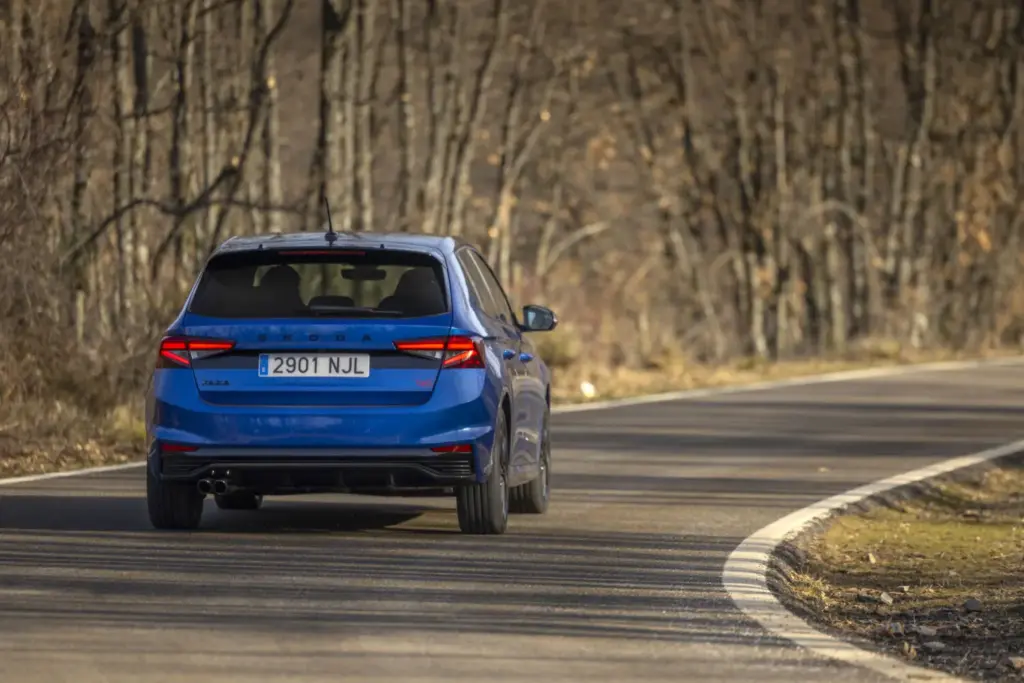 Skoda Fabia 130 32 Motor16