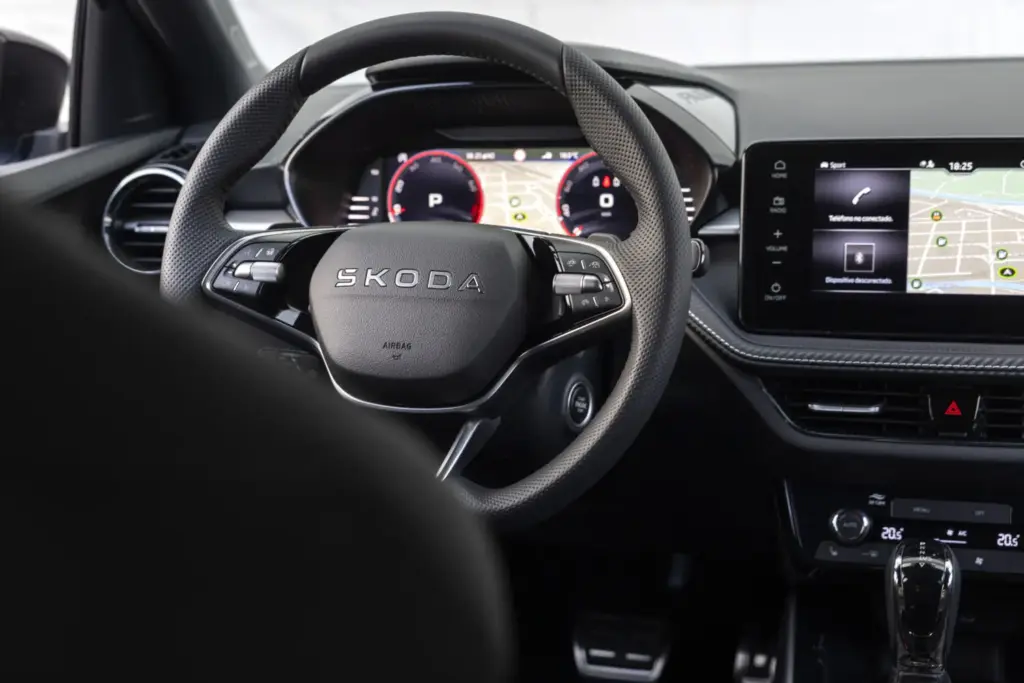 Skoda Fabia 130 52 Motor16