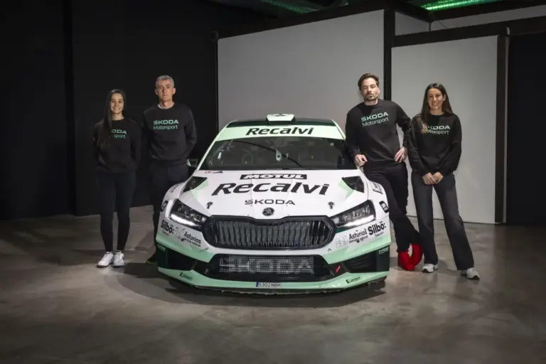 Škoda Motorsport afronta 2026 con el intratable ‘Cohete’ Suárez, un tándem femenino y mejoras en el Fabia RS Rally2