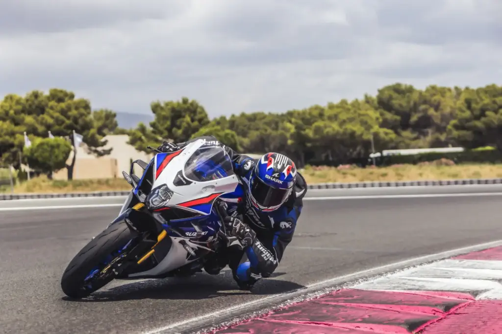 Suzuki GSX R1000R 40 Aniversario 5 Motor16