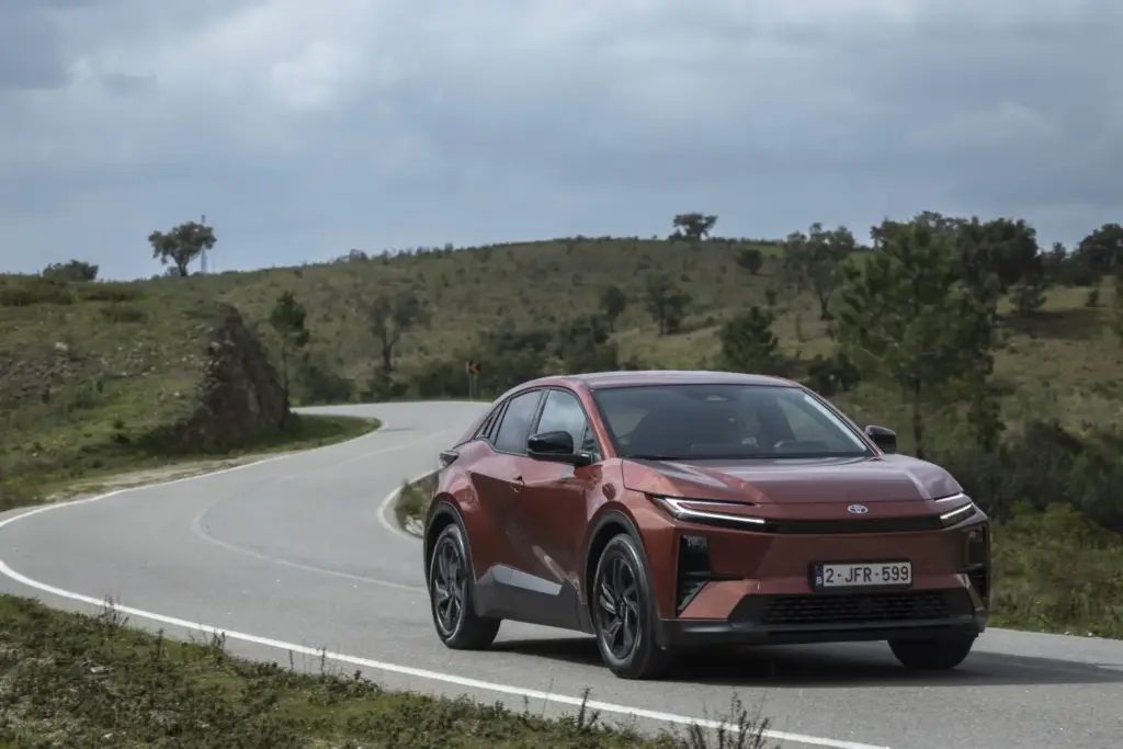 Primera prueba del Toyota C-HR+: El eléctrico “serio” de Toyota