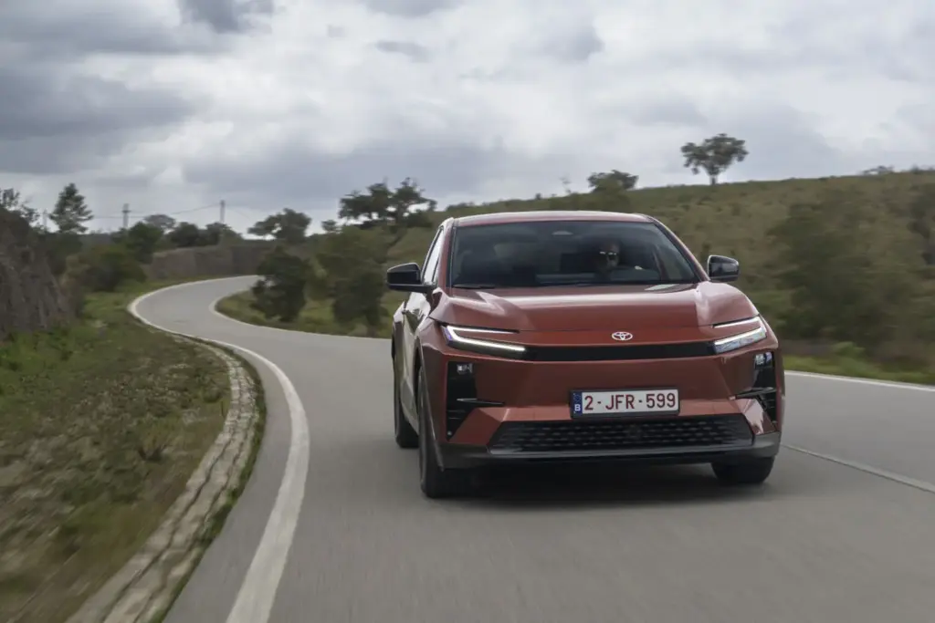 Primera prueba del Toyota C-HR+: El eléctrico “serio” de Toyota