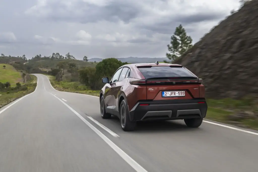 Primera prueba del Toyota C-HR+: El eléctrico “serio” de Toyota