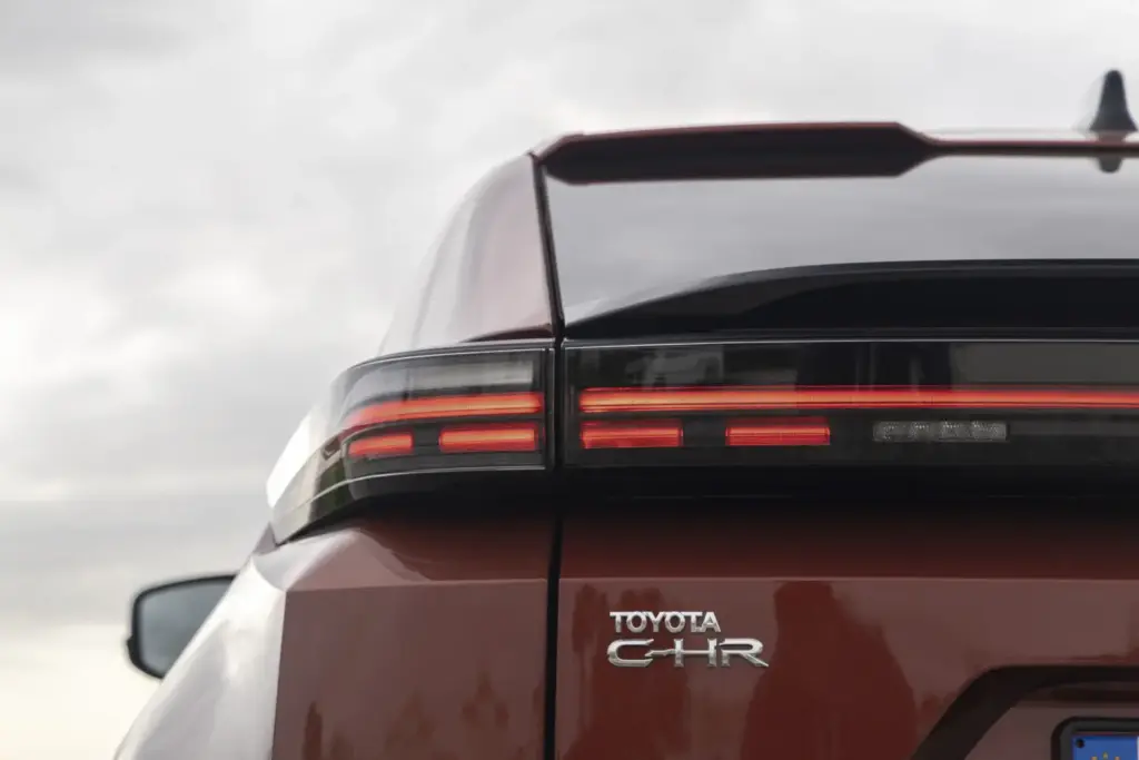 Toyota CHR prueba 22 Motor16