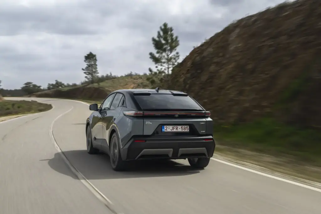 Toyota CHR prueba 44 Motor16