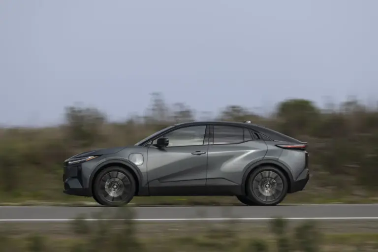 Primera prueba del Toyota C-HR+: El eléctrico “serio” de Toyota