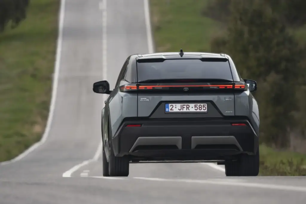 Toyota CHR prueba 50 Motor16