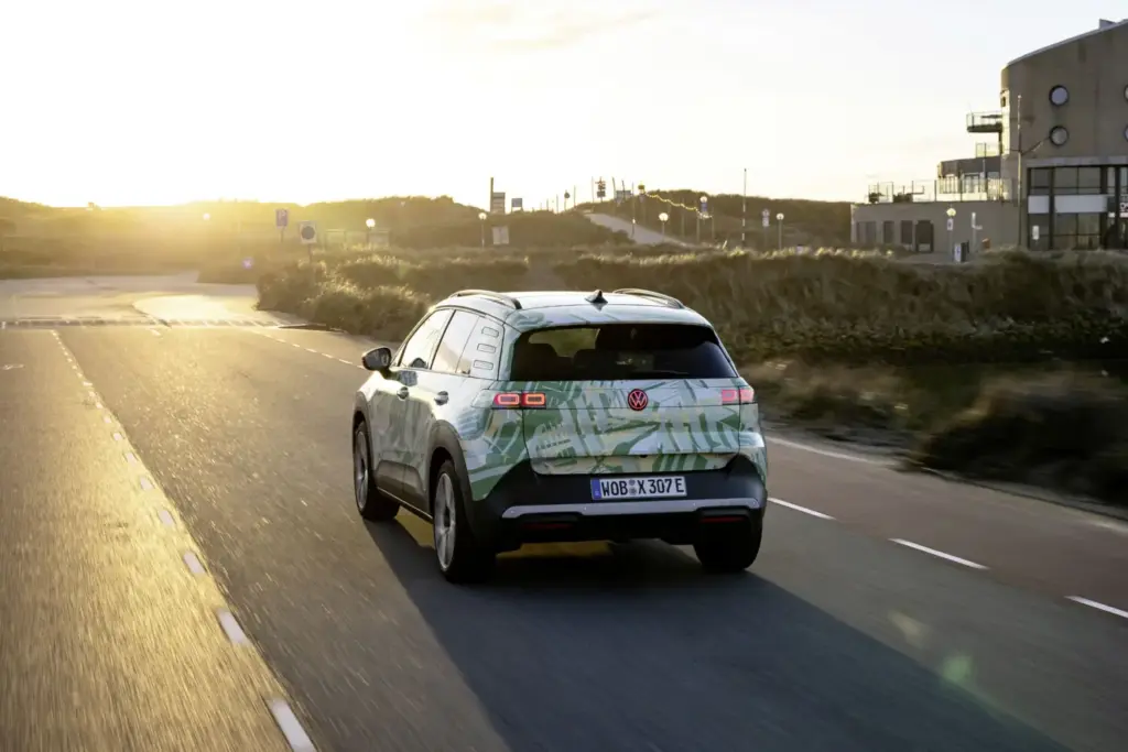 VOLKSWAGEN ID CROSS 32 Motor16