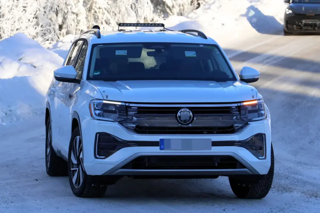 Volkswagen Atlas 2027 espia nieve 2 Motor16