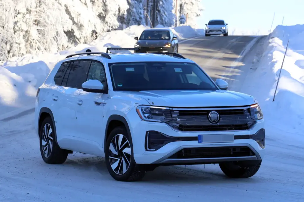 Volkswagen Atlas 2027 espia nieve 4 Motor16