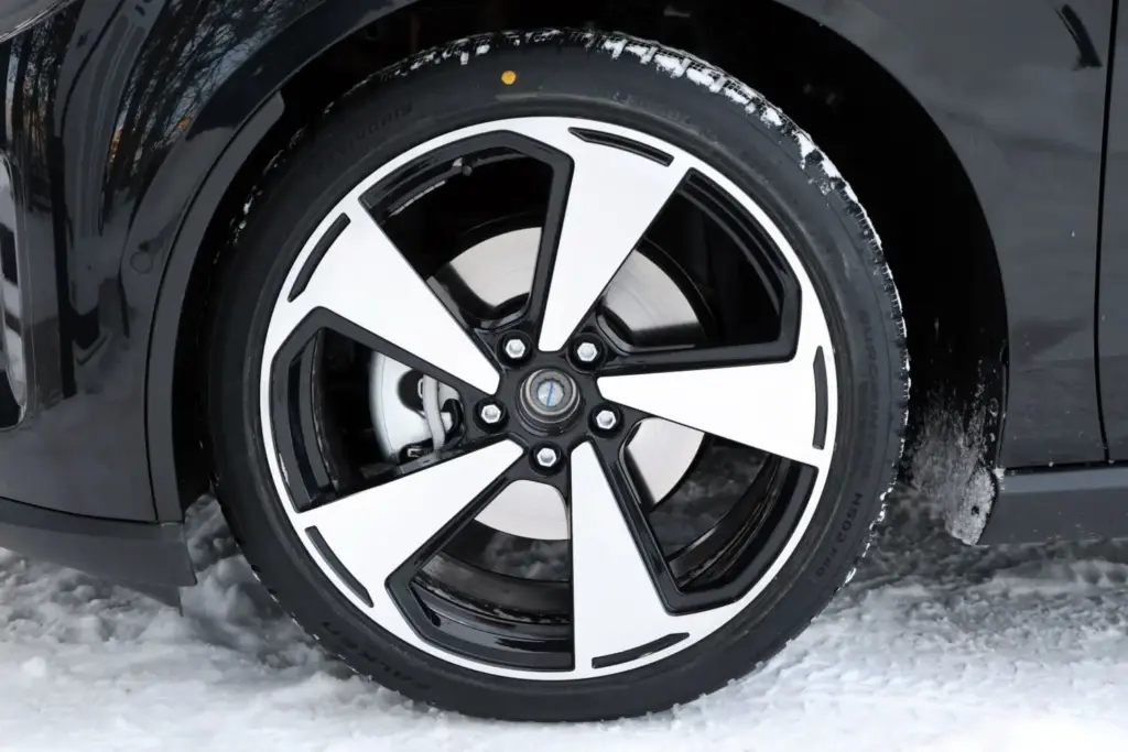 Volkswagen ID. Polo R Line Sportline 2026 12 Motor16