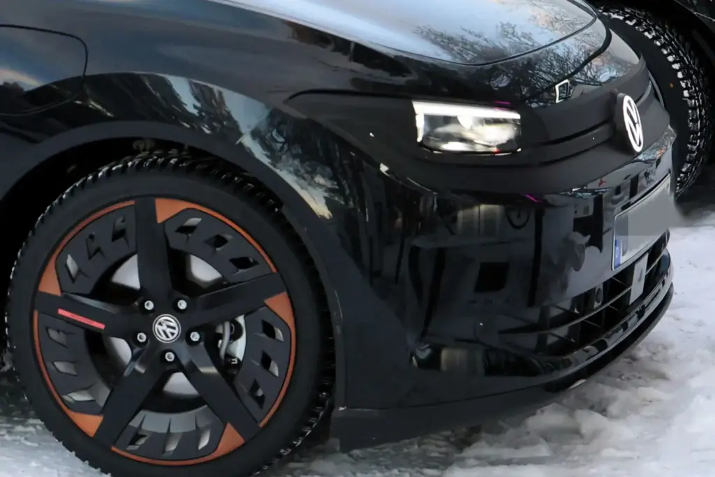 Volkswagen ID. Polo R Line Sportline 2026 31 Motor16