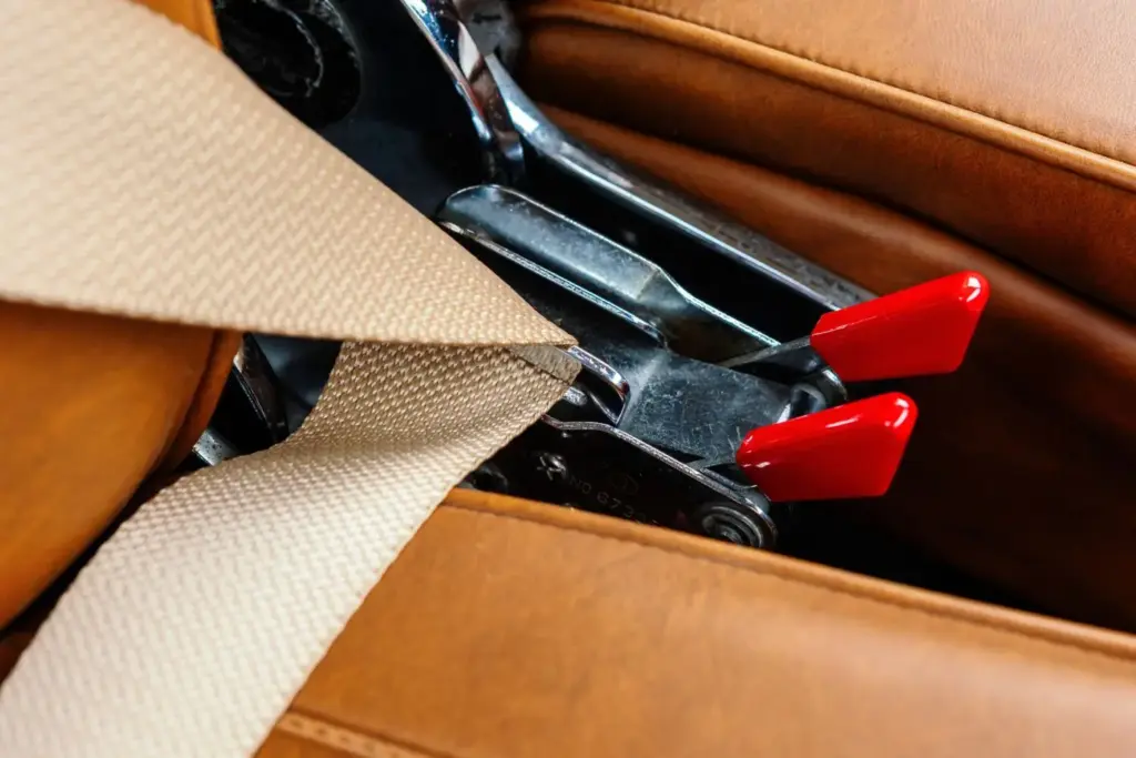 Volvo y sus cinturones de seguridad 5 Motor16