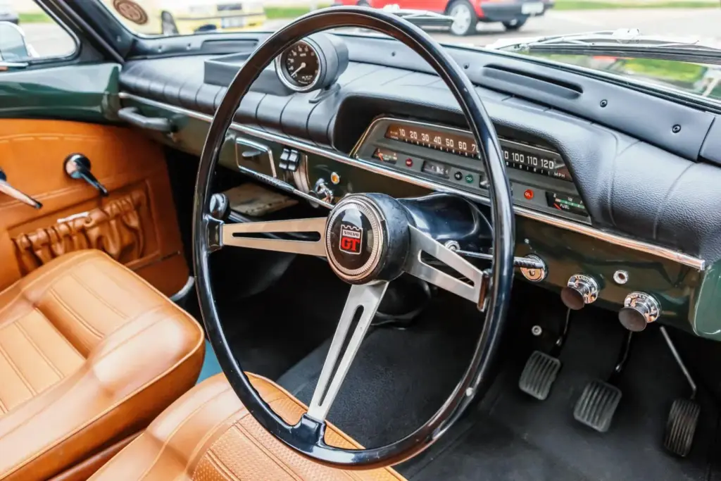 Volvo y sus cinturones de seguridad 6 Motor16