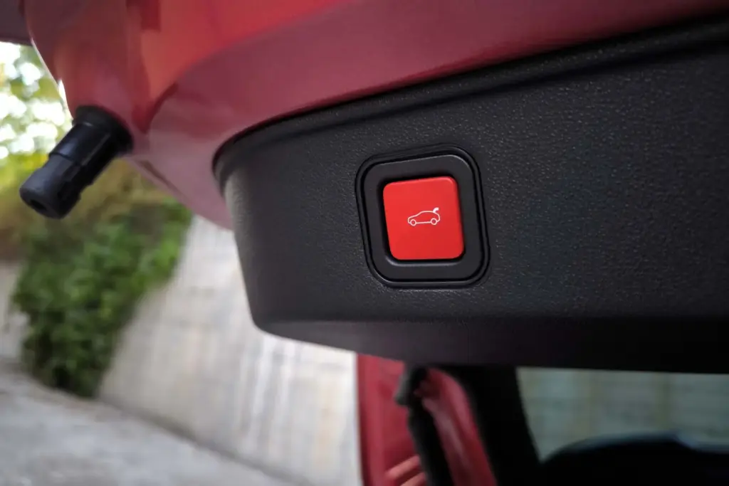 Prueba del Alfa Romeo Junior Elettrica 280 Veloce: El más Alfa de los Junior