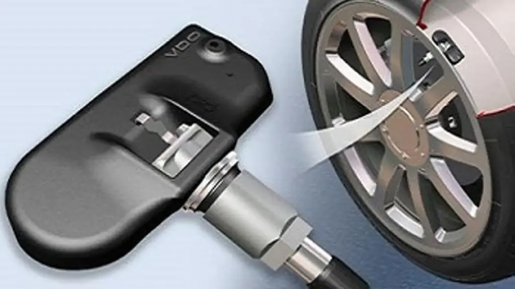 El localizador que tu coche tiene oculto y con el que puedes conocer su ubicación en tiempo real, según este estudio español 22 Motor16 sensor presión neumáticos
