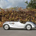 Esta réplica oficial de BMW 328 fabricada por Sbarro puede ser tuya