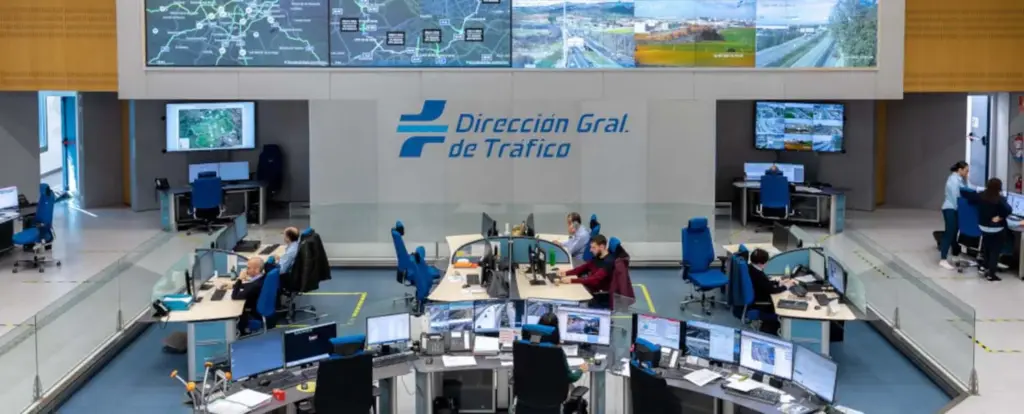 centro de control de trafico dgt Motor16