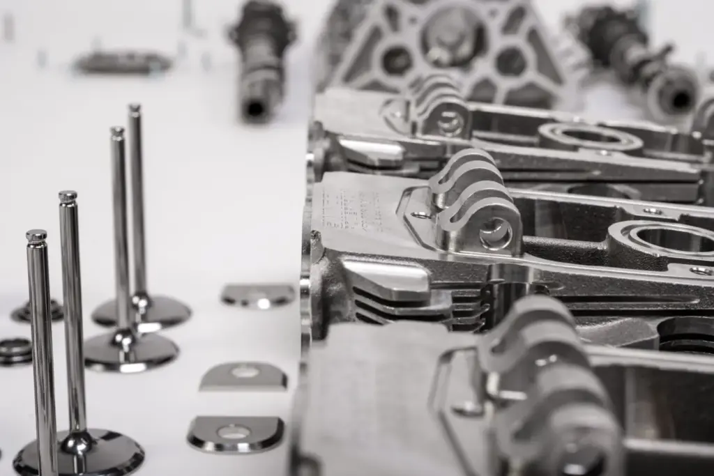 Los Porsche 911 clásicos con culatas Swindon alcanzan ya las 100 unidades