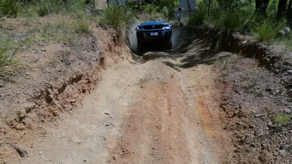Los Denza B5 y B8 conquistan Beer O’Clock Hill, la colina más temida de Australia