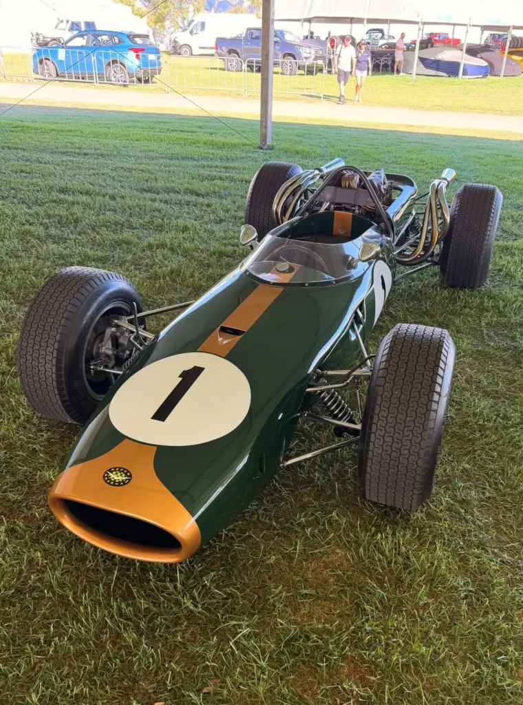 La Fórmula 1 empieza temporada 2026 con un guiño al cambio de reglamento de 1966 4 Motor16 La Fórmula 1 empieza temporada con un homenaje muy especial