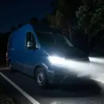 Julio (56), conductor de furgoneta: «¿Seguro que sabes usar las luces largas?»