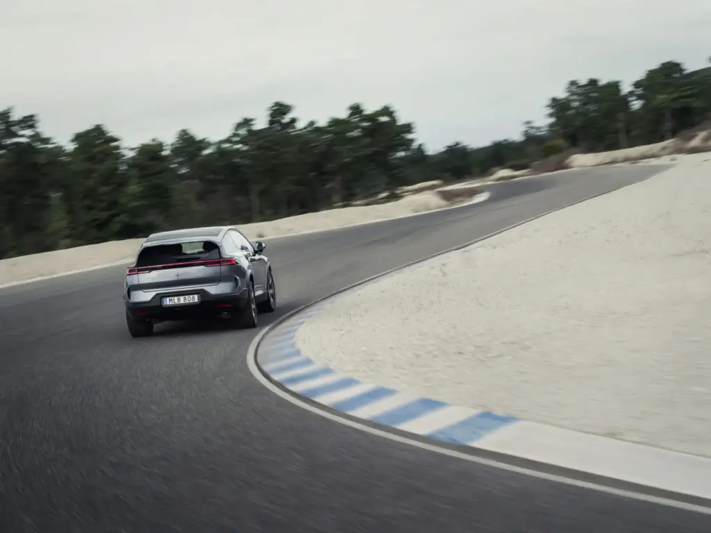 Polestar 3 2027: Arquitectura de 800 voltios y hasta 680 CV de potencia 9 Motor16 nuevo polestar 3 2027 29 Motor16