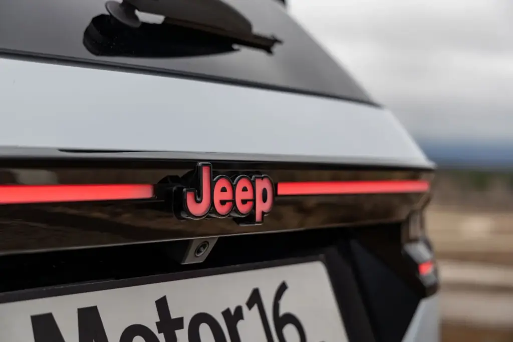 Prueba del Jeep E Compass First Edition 74 kWh: La civilización puede esperar