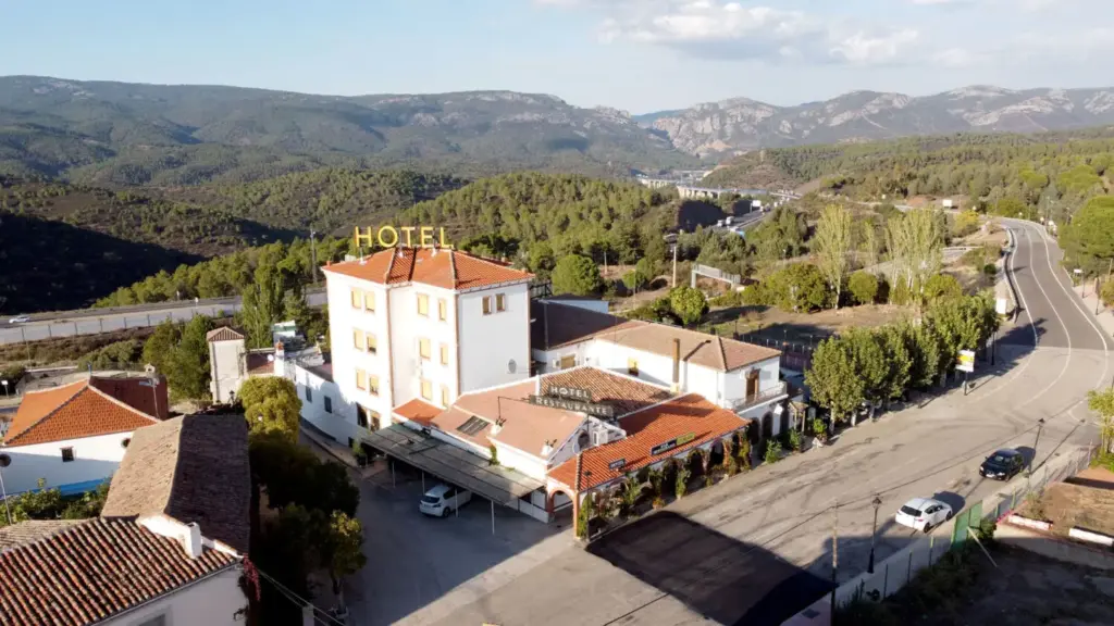 Los 10 mejores restaurantes de carretera para hacer una parada en tu viaje de Semana Santa 274 Motor16 restaurante Meson Despenaperros Motor16