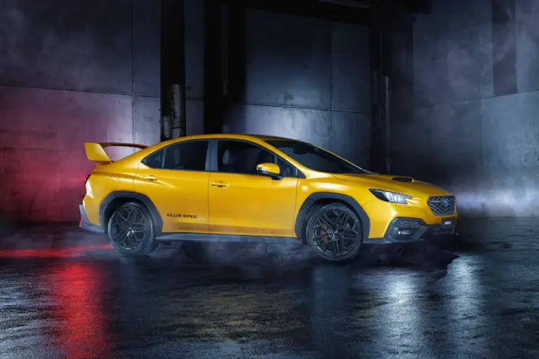 Subaru WRX AWD Club Spec Evo: Amarillo, con pedal de embrague y proscrito en Europa