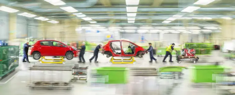 Toyota da una nueva oportunidad a los usados: así recicla vehículos al final de su vida útil